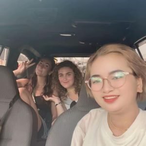 your-lombok-female-driver-4